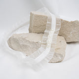 Elegantes Braut Strumpfband - Weiß mit Perlen